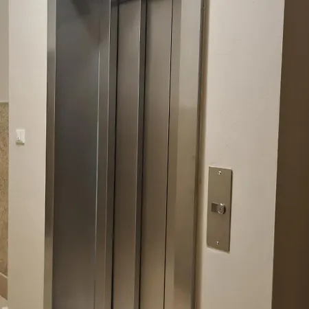Apartamento Casa Lucia 5th Floor Bolonia
